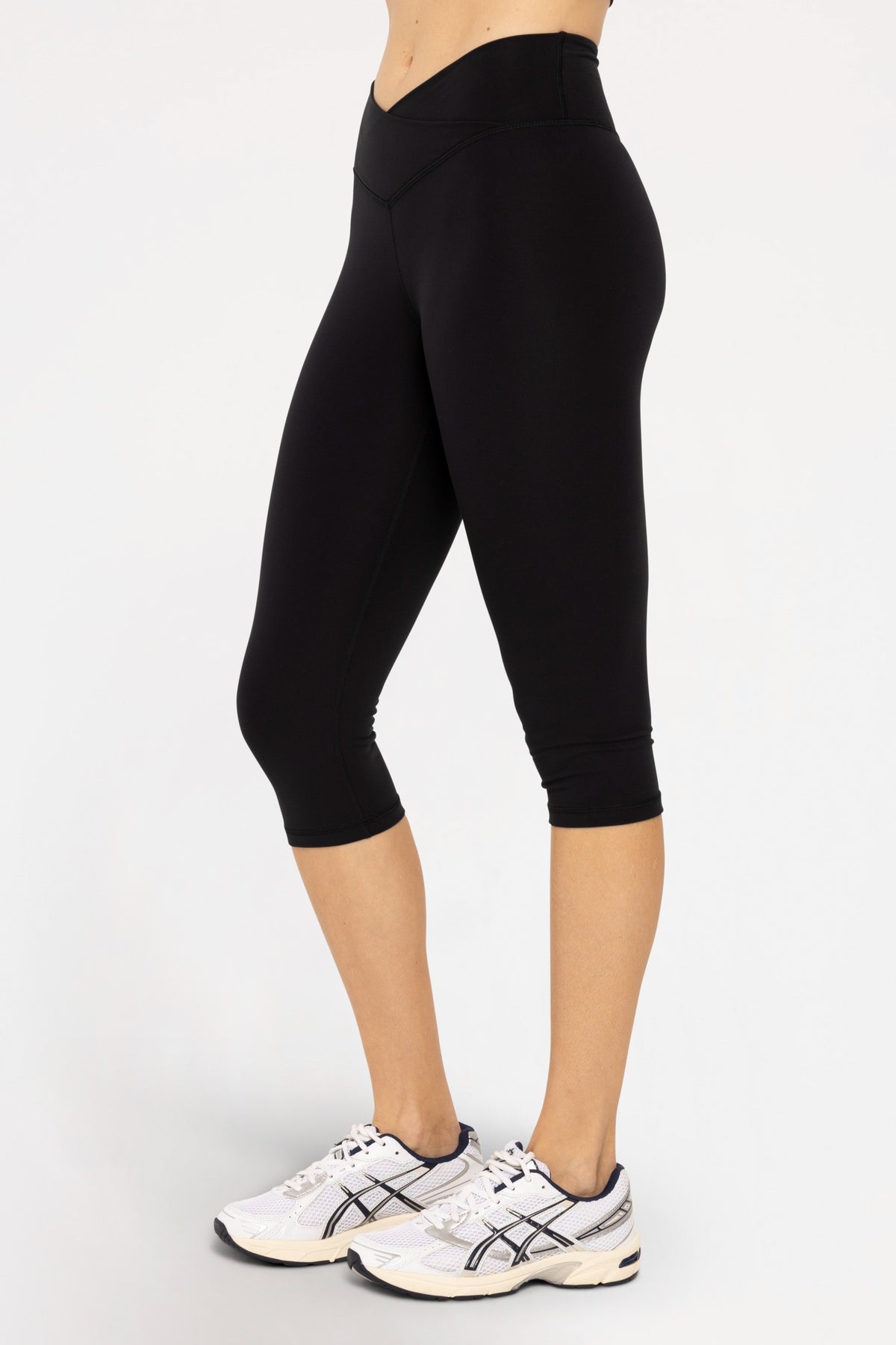 Criss Cross Capri Leggings