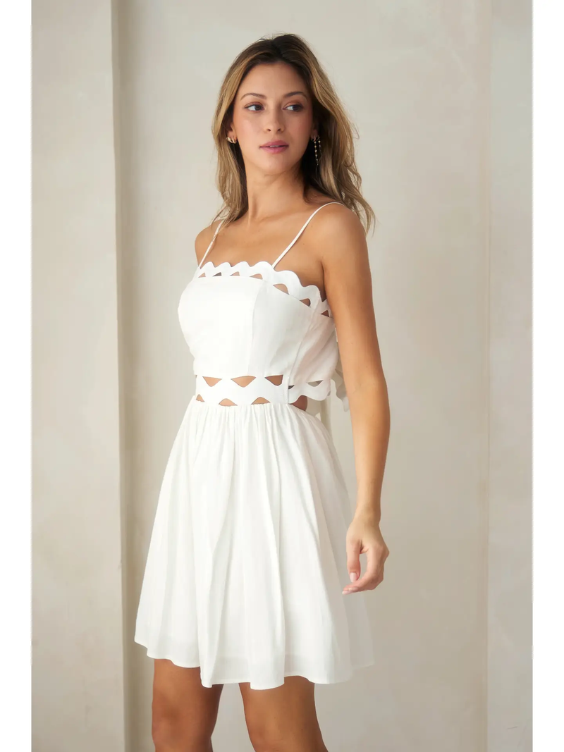 White Scallop Trim Dress Bow Back